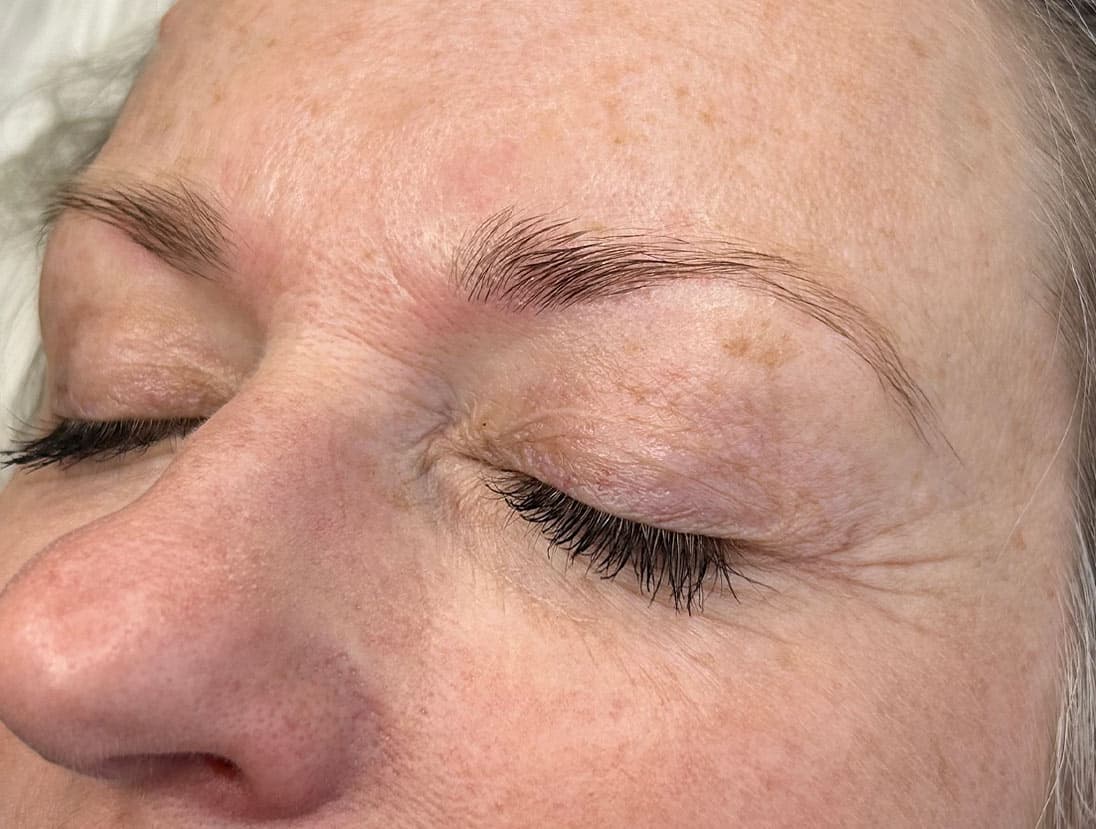 Natuurlijke nano hairstroke wenkbrauwen — PMU Leimuiden — voor