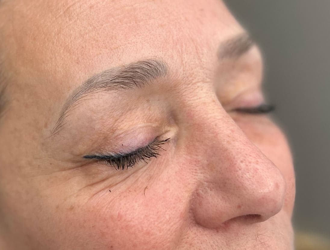 Nano hairstroke brows resultaat Leimuiden — voor en na — voor